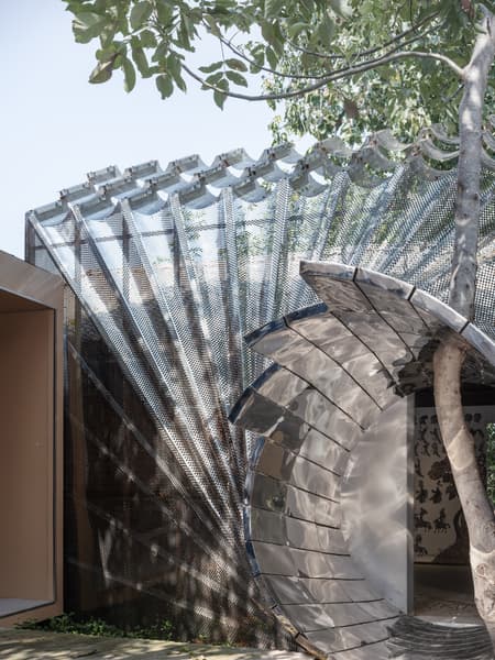 Streaming Light Exhibition Hall – Courtyard Renovation for the GuanZhong Mangba Art Festival